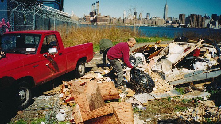 NAG (with Peter Gillespie in red) conducted cleanups as part of its activism, 1999